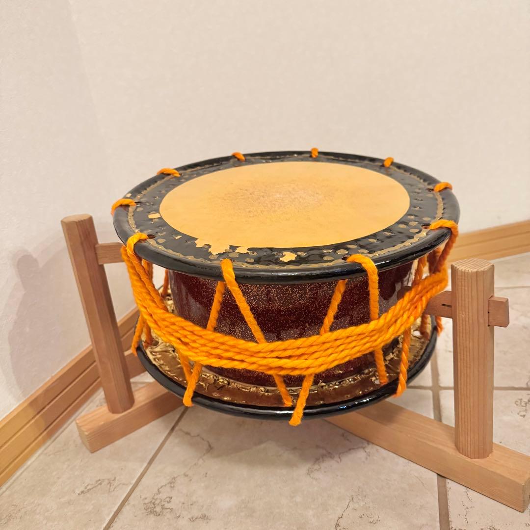 【美品】和太鼓 締太鼓 スタンド　バチ付 和楽器　伝統芸能