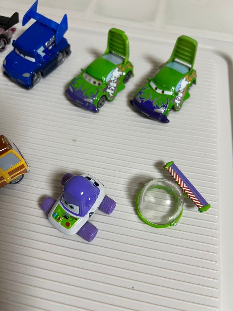 カーズ、ミニカー、暴走車、ウッディー、ハム
