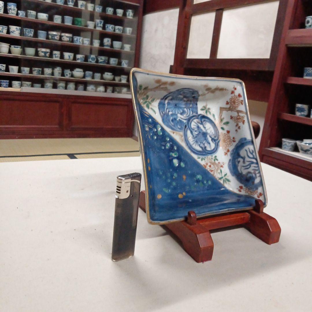 青と白の陶器皿　古伊万里写し　図変わり　深皿　四方皿　窯疵完品　渦福　明治期