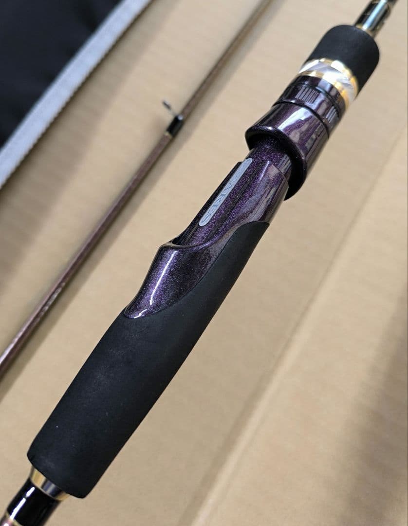 ARES ZROG EVOLUTION 剛702 エギングロッド（ケースあり）