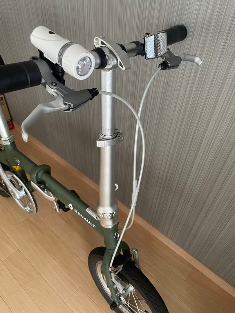 Renault 軽量折りたたみ自転車【送料込】（後輪スポーク折れあり）