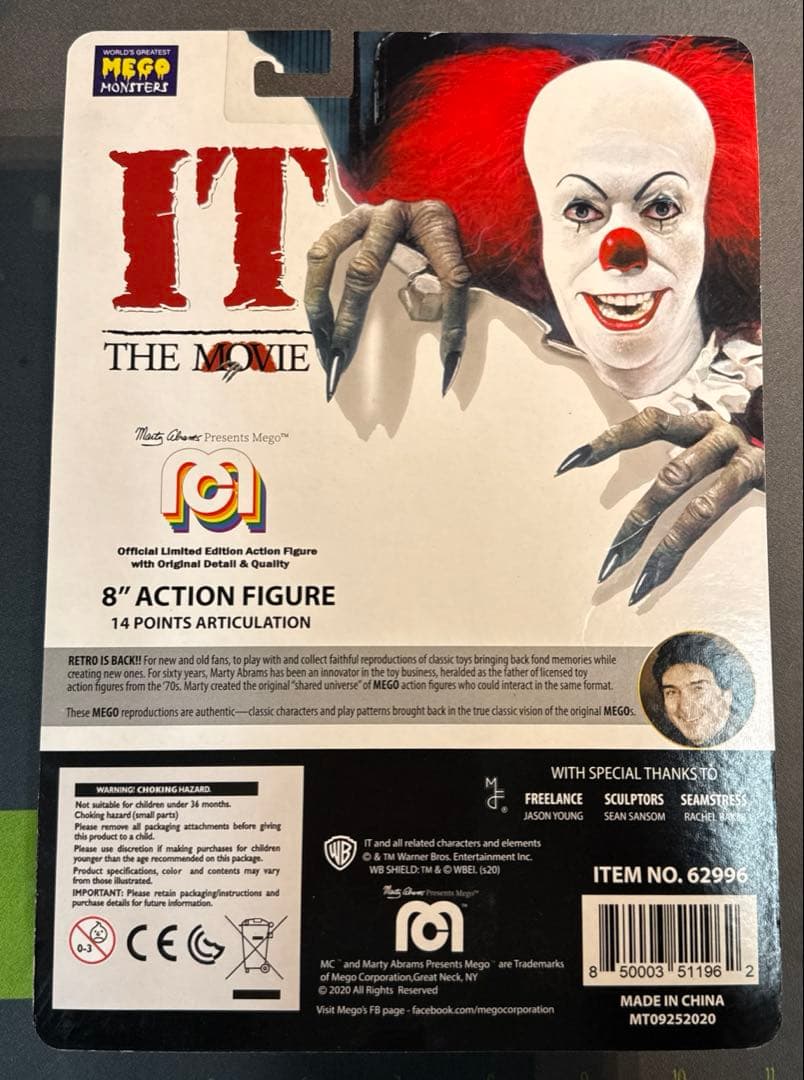 【正規品】Pennywise Mego 8-Inch Action Figure