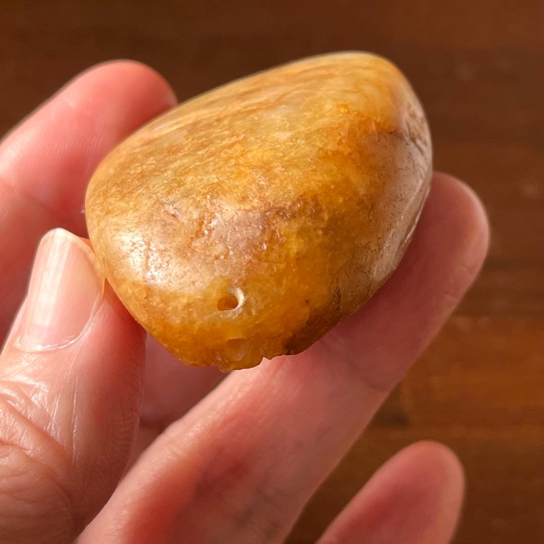 和田玉 黄玉 鼻煙壺 ペンダント 古玉 手彫り 虎 彫刻 軟玉 ネフライト