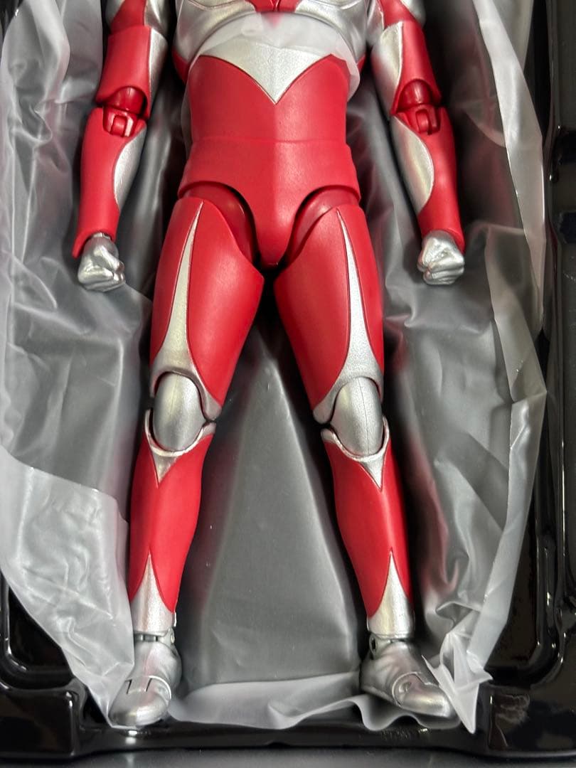 真骨彫製法 ウルトラマンティガ パワータイプ フィギュアーツ