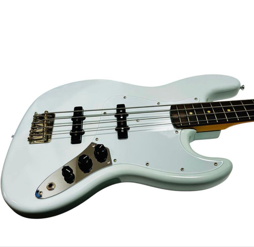 EDWARDS エレキベース