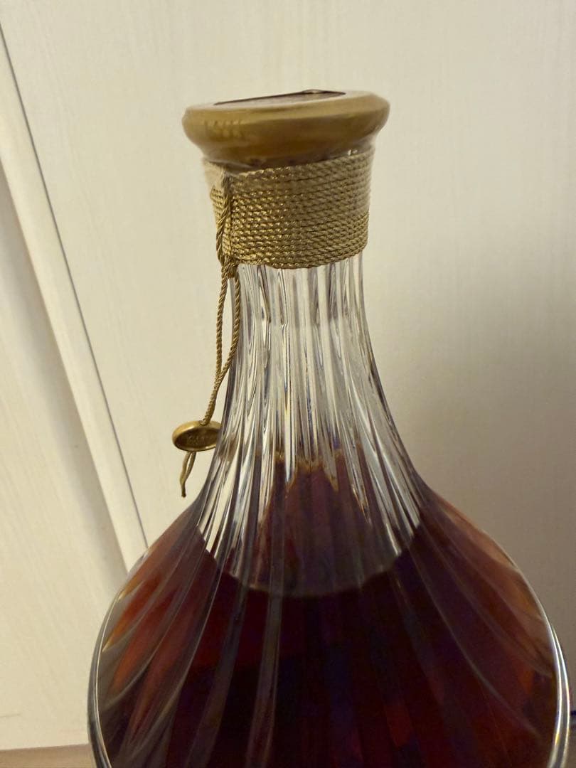 CAMUS TRADITION バカラ 700ml 40%