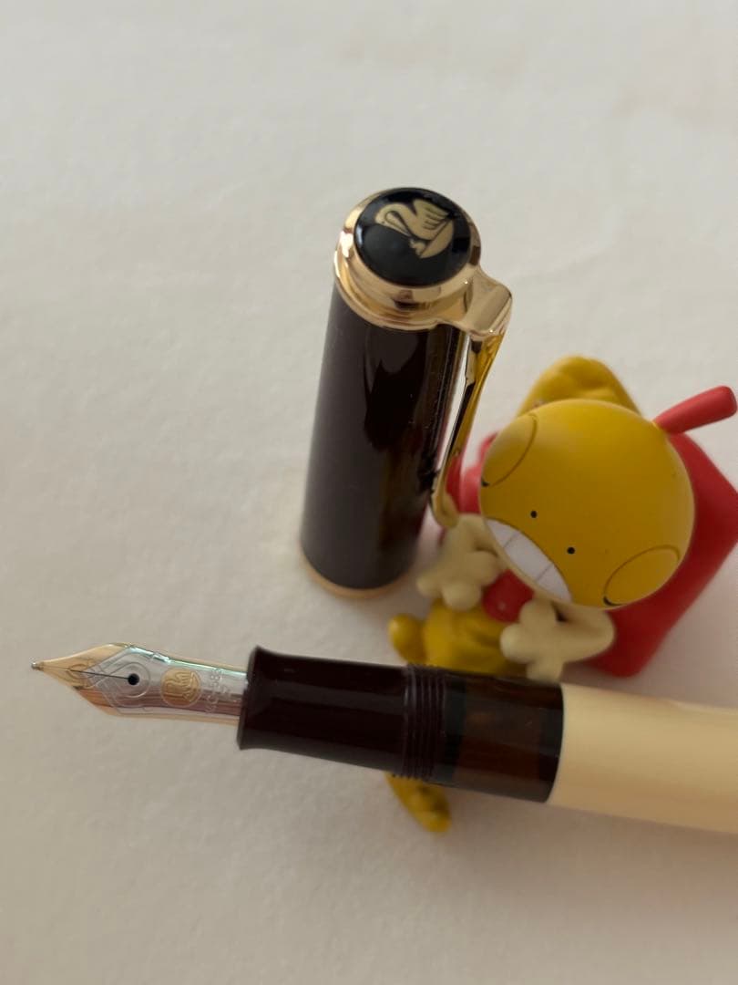 ペリカン　クラシックM200 カフェクリーム細字