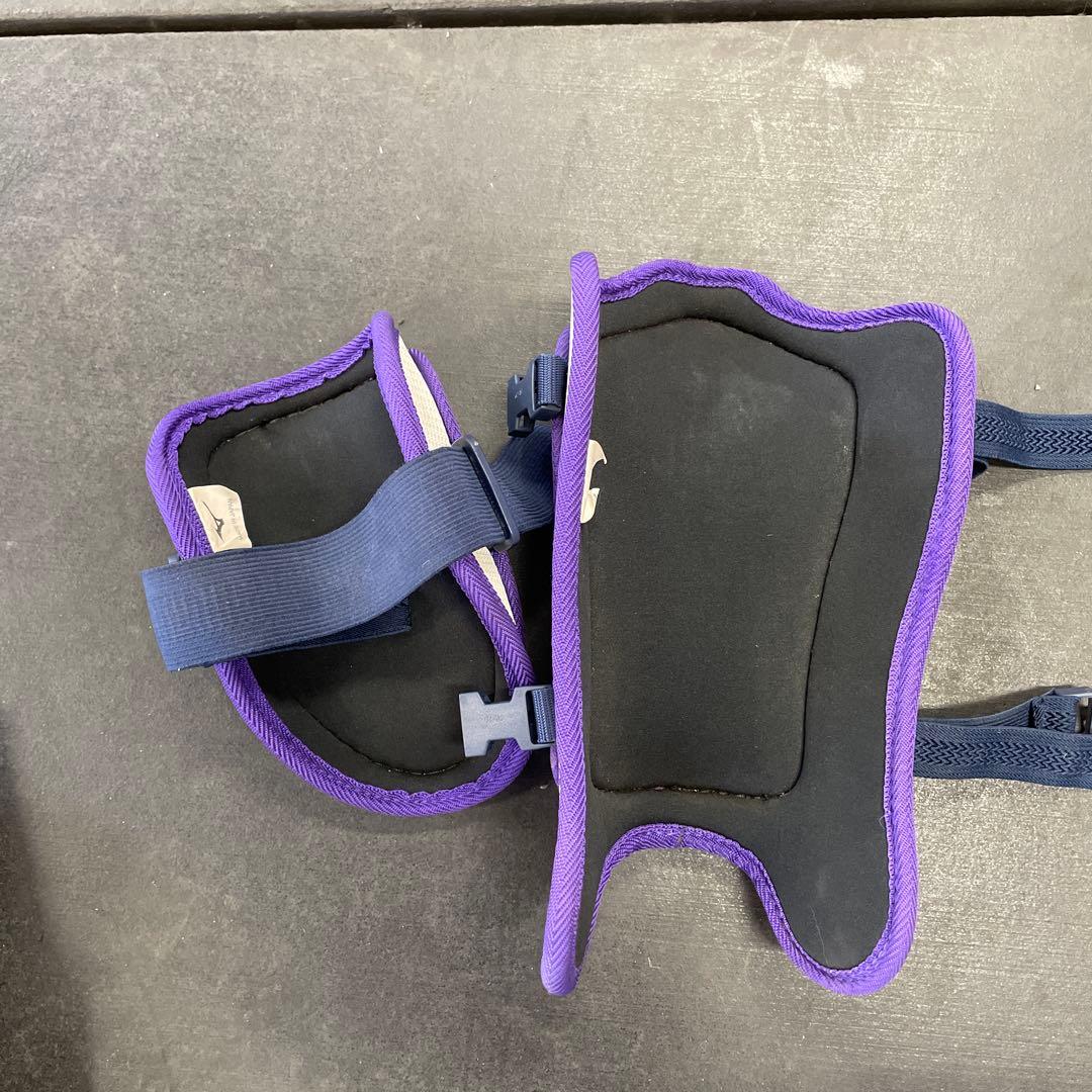 野球フットガードホワイト/パープル