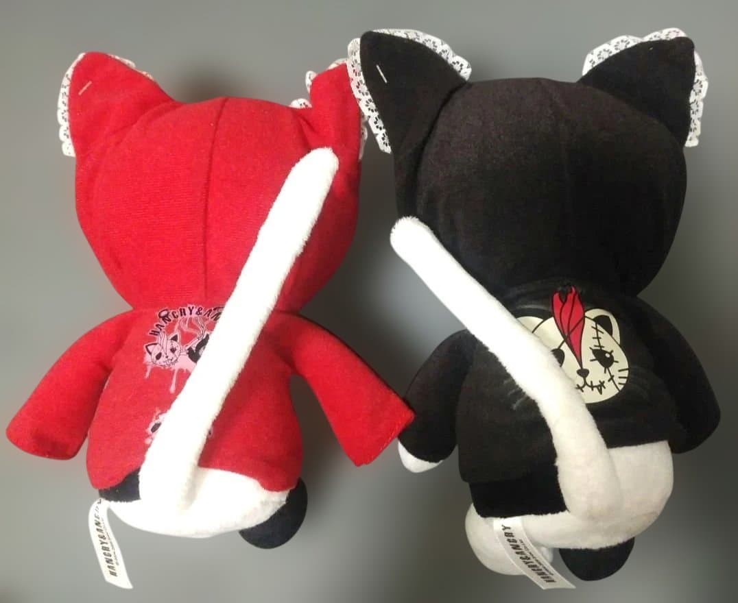 新品　HANGRY & ANGRY ハングリーアングリー ぬいぐるみ　2体セット