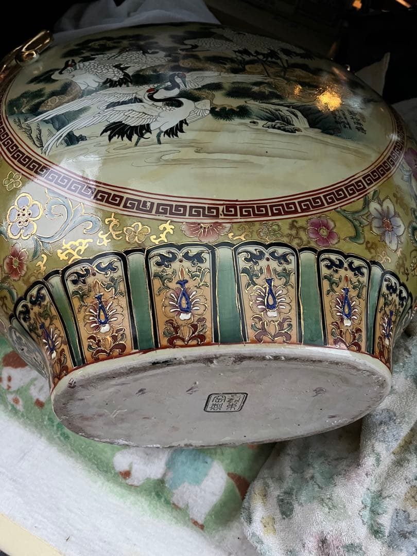 中国美術、嶺東窯製 、金彩花瓶93㌢金彩色絵 大花瓶 、鶴図 、龍、特大花瓶