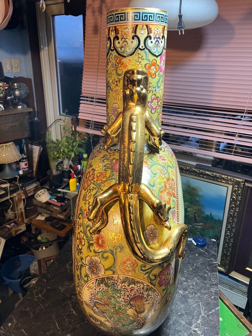 中国美術、嶺東窯製 、金彩花瓶93㌢金彩色絵 大花瓶 、鶴図 、龍、特大花瓶