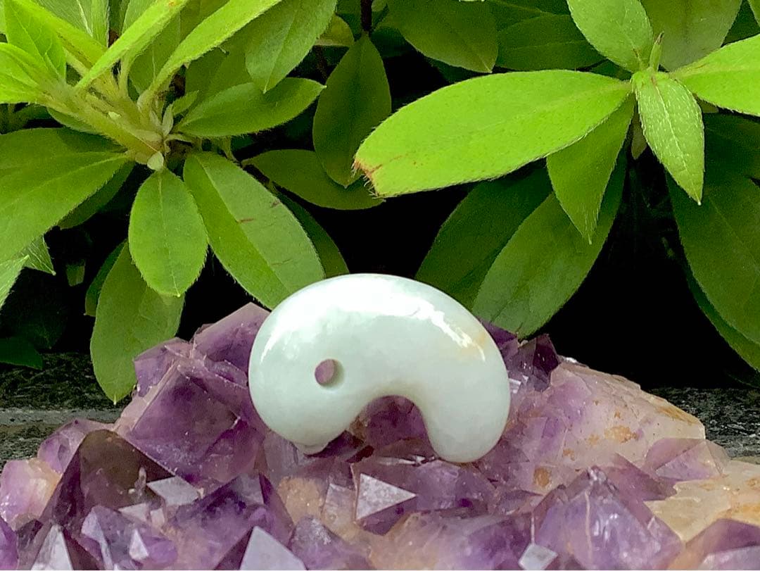 希少黄色味入り＊氷‼️ お守り*守護石に　一生物の本物糸魚川翡翠勾玉　鑑別書取得‼️