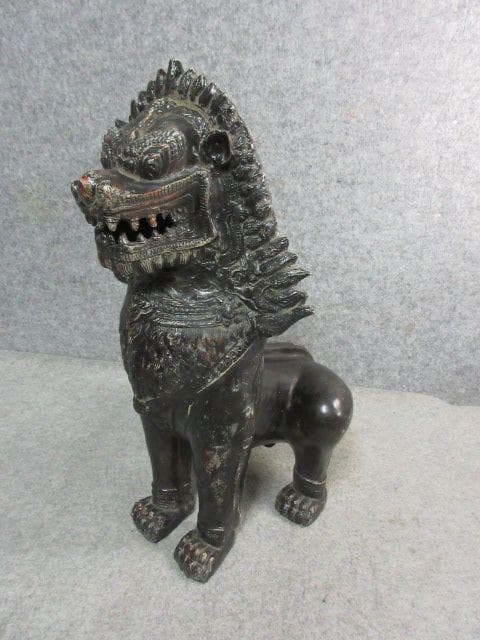 仏教美術銅製獅子置物 [B24593]