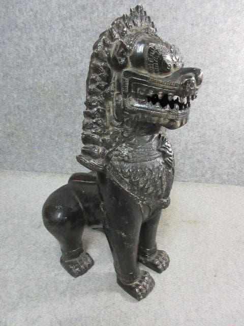 仏教美術銅製獅子置物 [B24593]