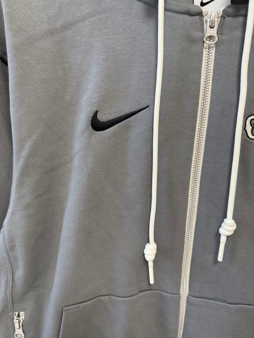 読売ジャイアンツ ナイキ グレー プレーヤートラベルフーディー　サイズS