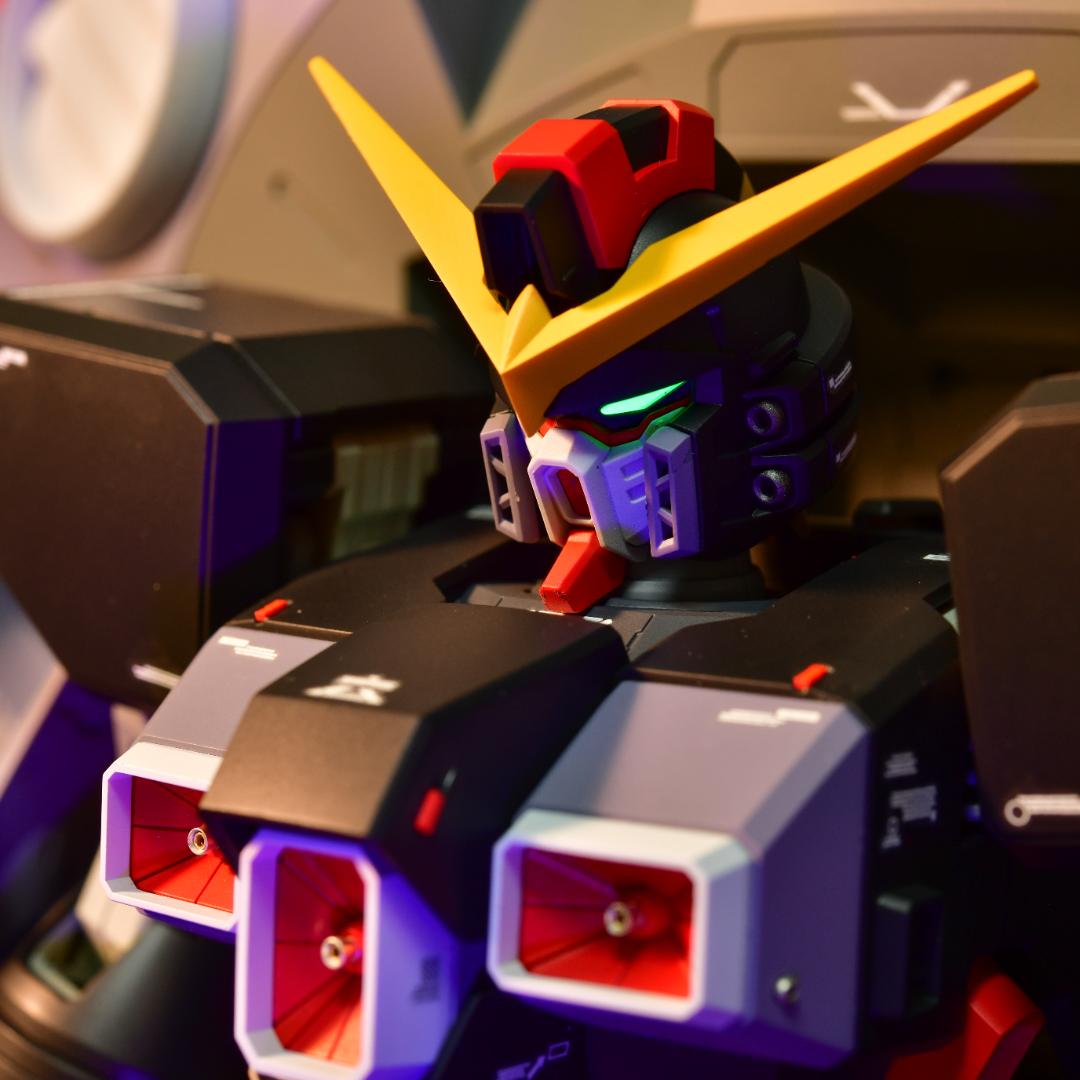 【全塗装完成品】HG デストロイガンダム