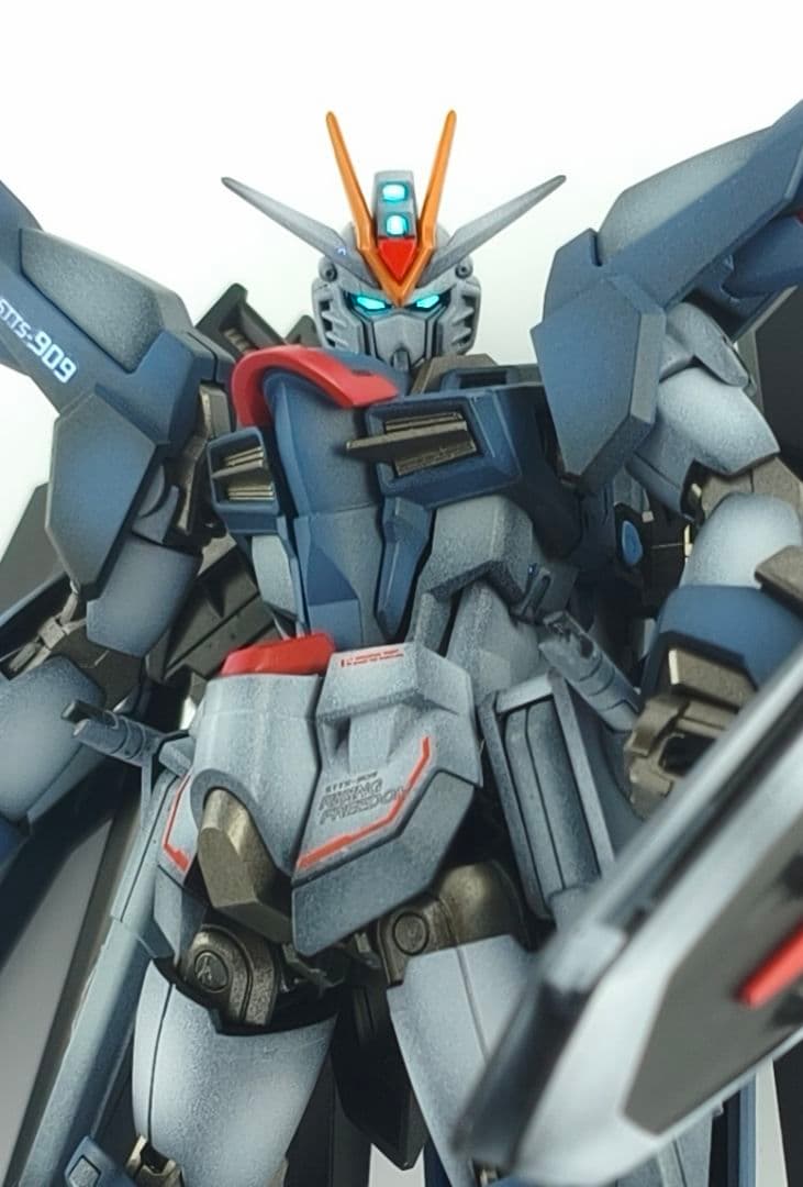 HG ライジングフリーダムガンダム 塗装済み完成品 全塗装