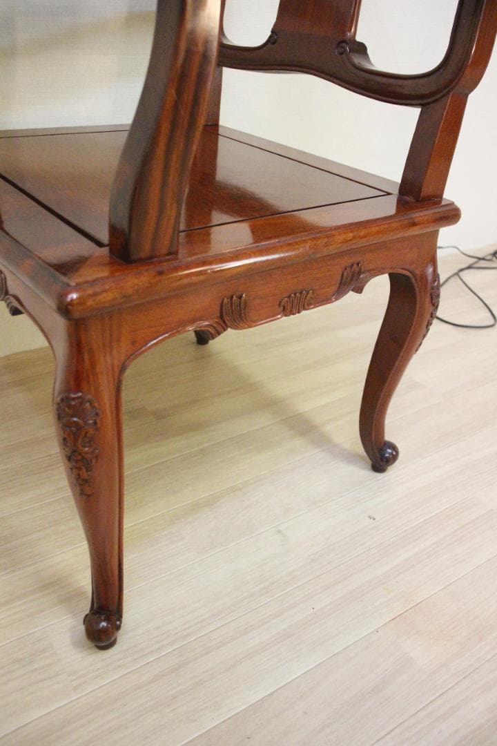 アジアンスタイル 木製椅子 彫刻入り