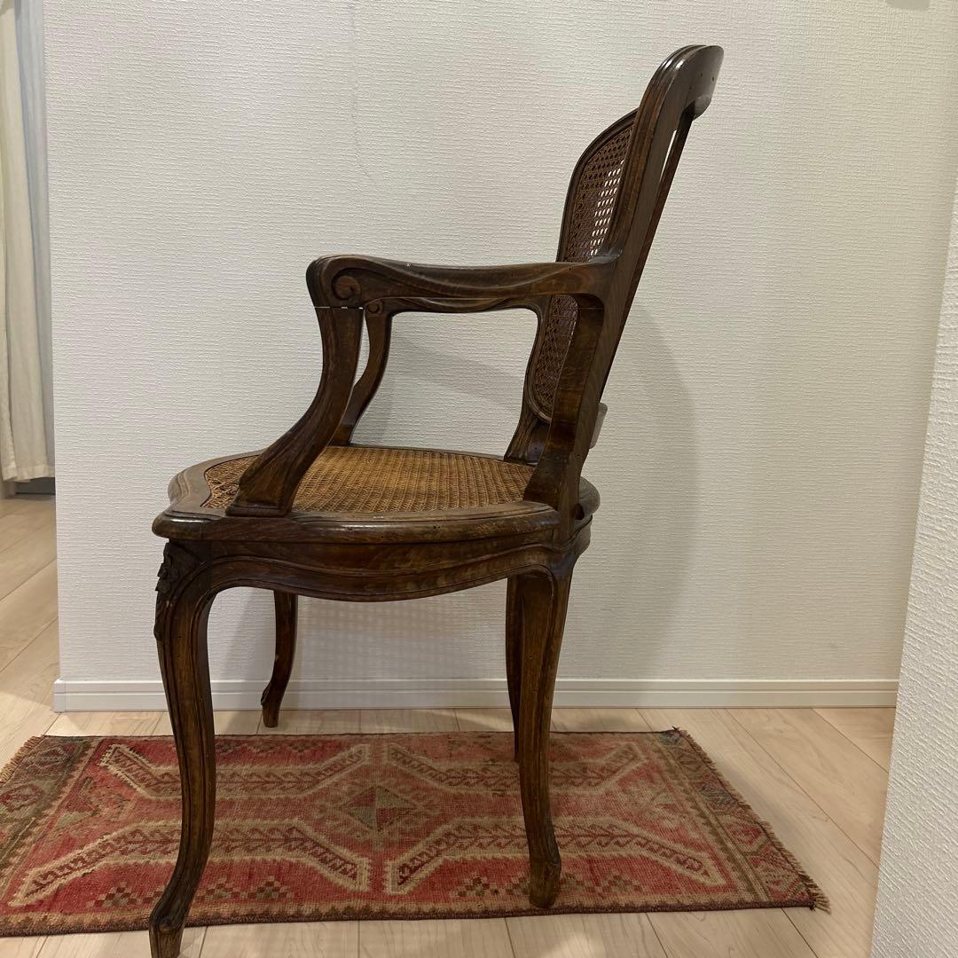 フランスアンティーク　クラシック木製ダイニングチェア