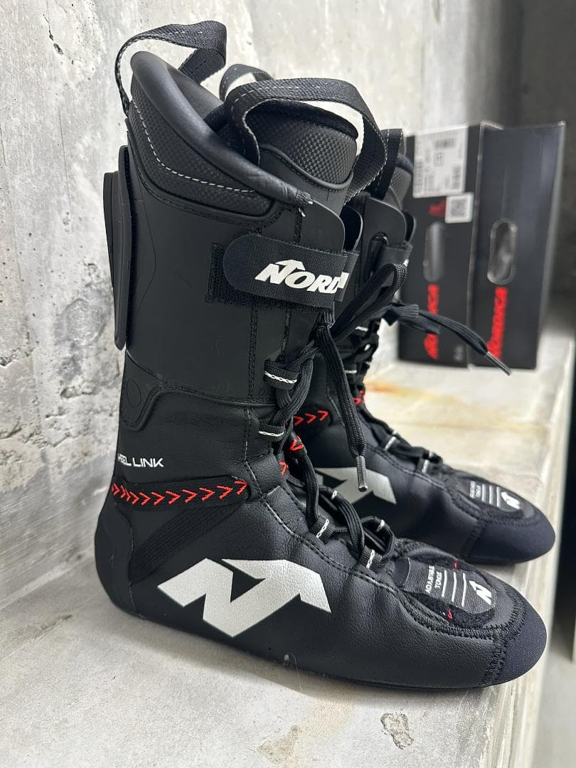 新品未使用 NORDICA Dobermann 5RD スキーブーツ 24/25