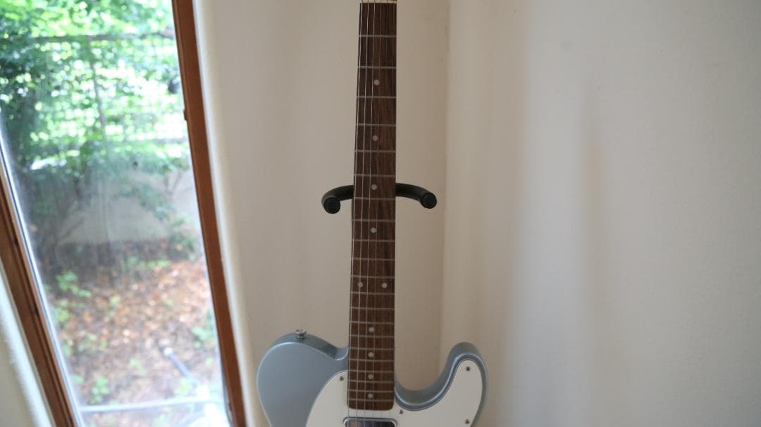 Squier by fender Telecaster　Ice Blue