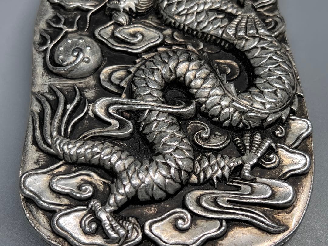 古美術　硯　文房具　厚重　刻印あり　浮き彫り　竜　迫力　金属工芸　置物