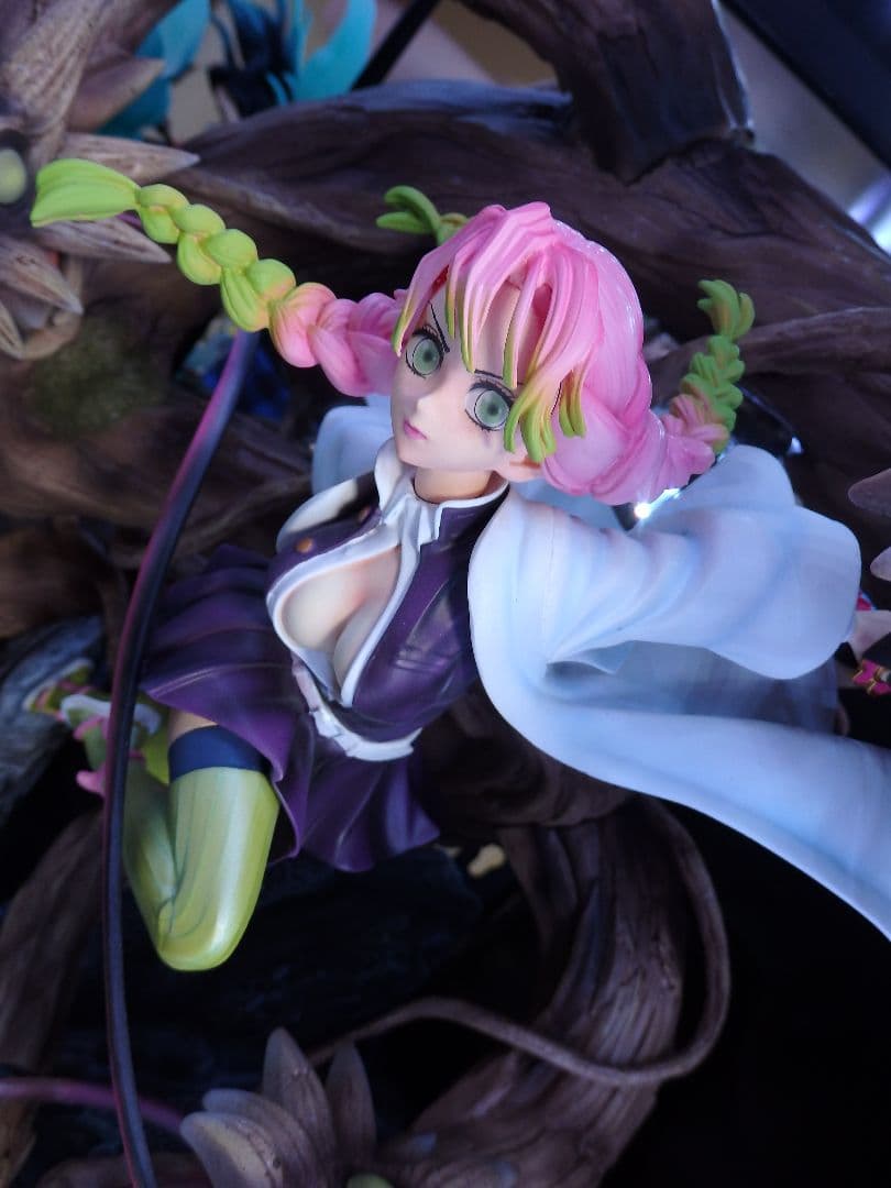 鬼滅の刃 　甘露寺蜜璃 恋柱 　フィギュア ガレージキット