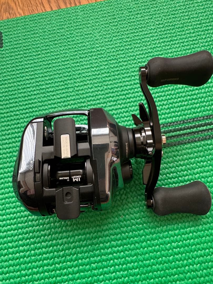 ダイワ ベイトリール 25IM Z TW 100XHL-C (左) アベイル