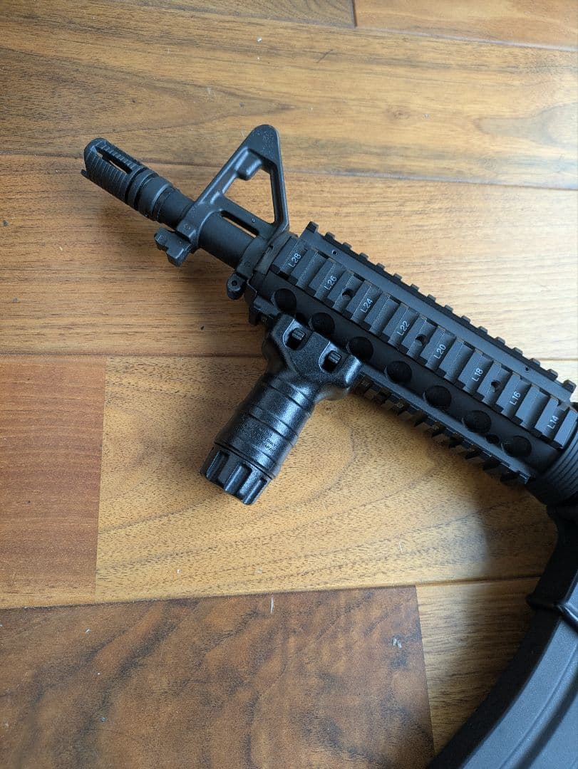 東京マルイ　次世代電動ガン　CQB-R　ブラックモデル