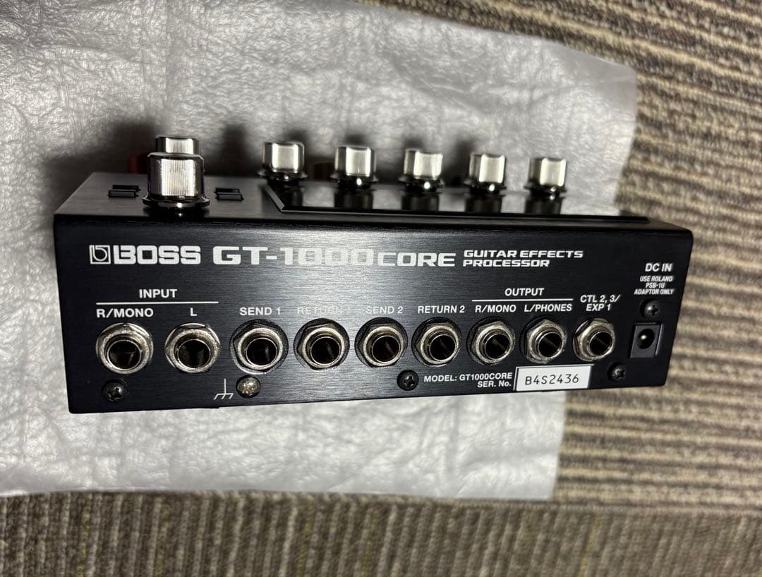 タイムセール　BOSS GT-1000 core ほぼ新品 マルチエフェクター