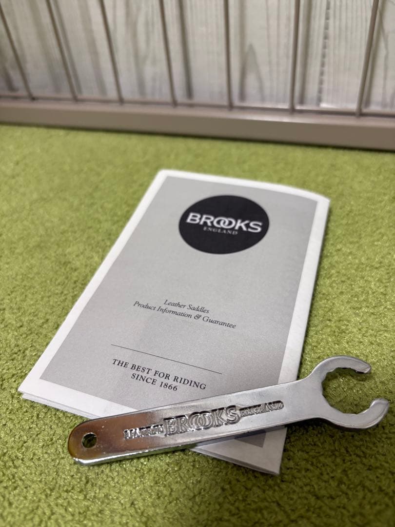 BROOKS B17 SHORT サドル