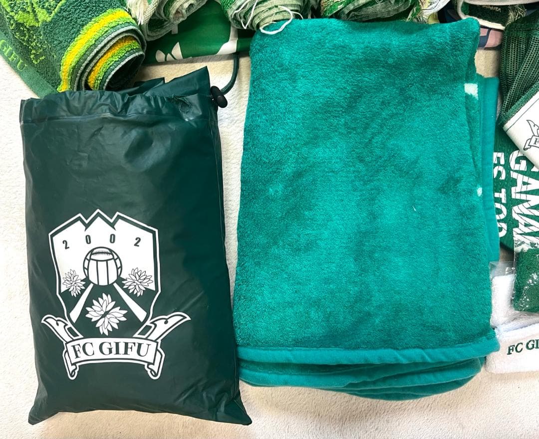 【まとめ売り】FC岐阜 応援 ユニフォーム タオル キャップ メガホン他