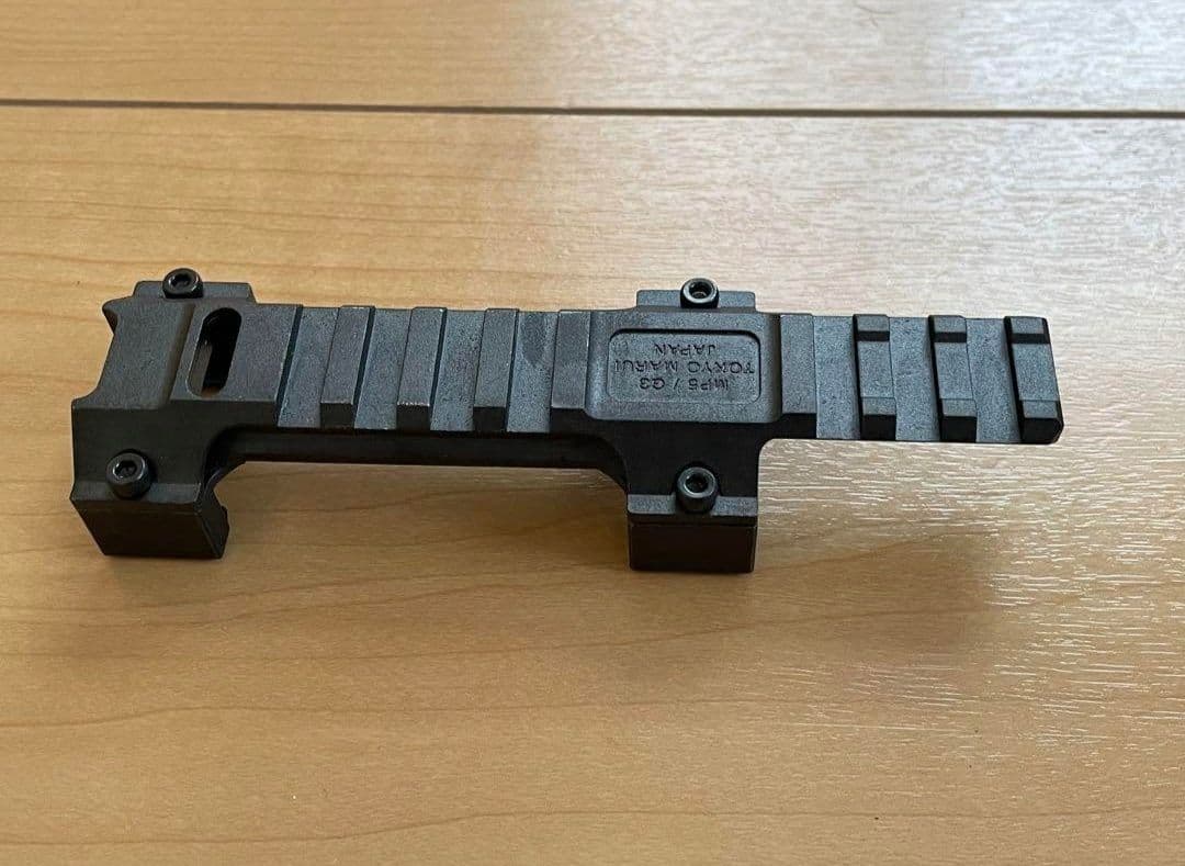 東京マルイ MP5A5 スタンダード電動ガン、マウントベース、マグキャッチプラス