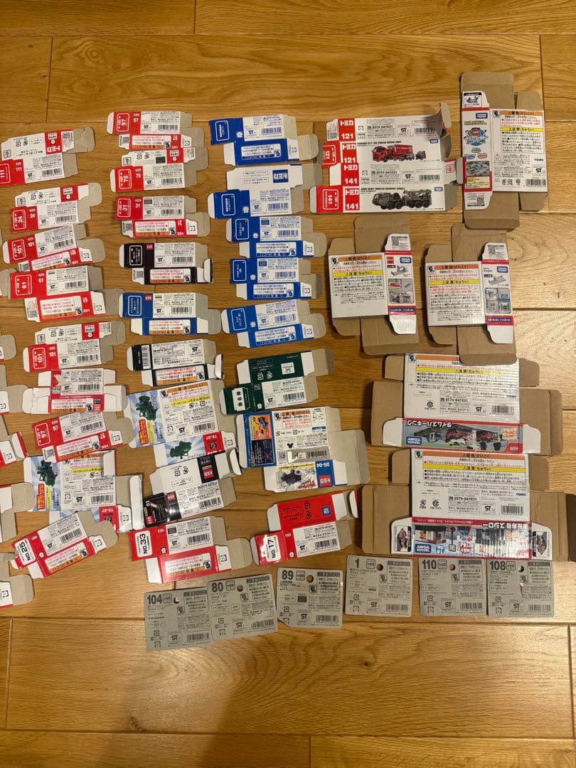 正規品 tomica トミカ 空箱 バーコード 65枚　まとめ売り