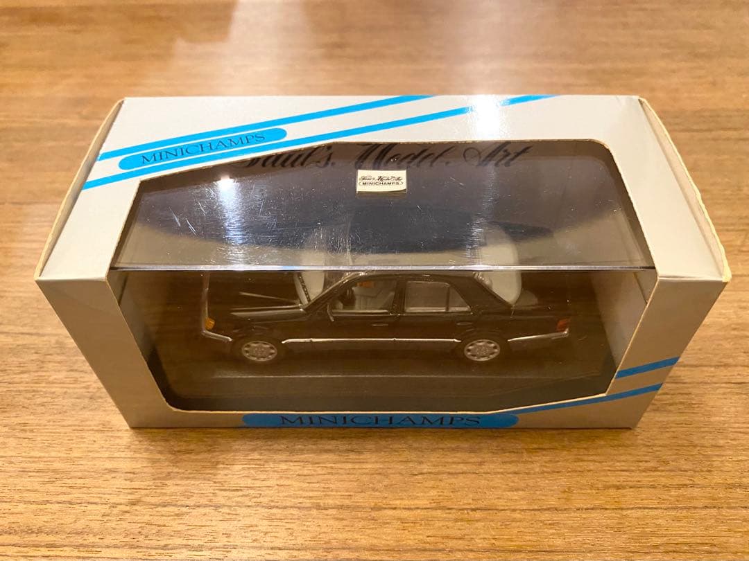 中古品 希少！1/43 ミニチャンプス メルセデスベンツ 500E ブラック