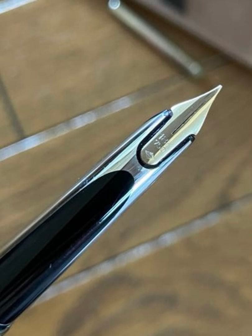 WATERMAN ビンテージ 万年筆 モアレ　シルバー　18K750 美品　CF