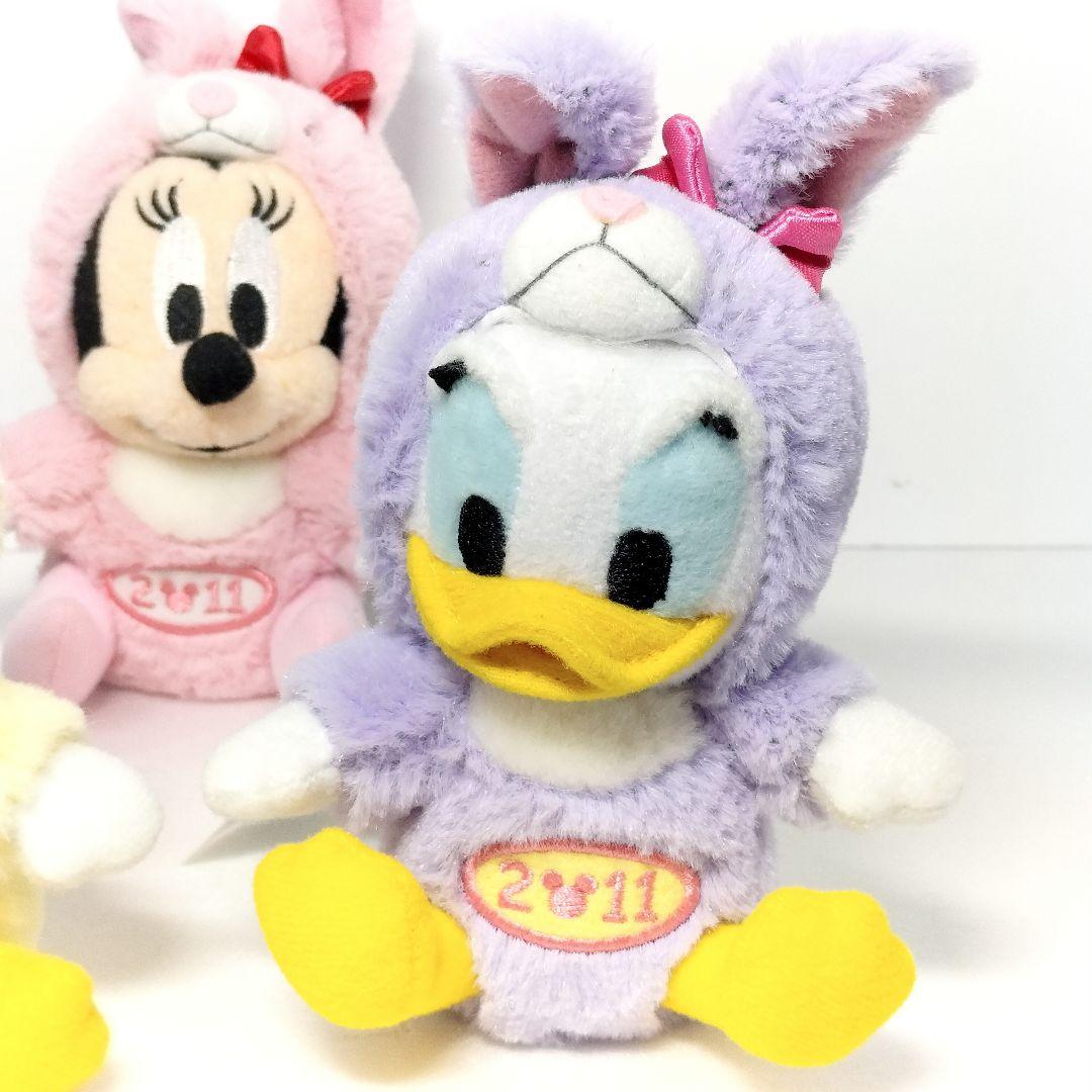 ディズニー 干支 ぬいぐるみ バッジ 2011 兎年 5種 ミッキー ミニー 他