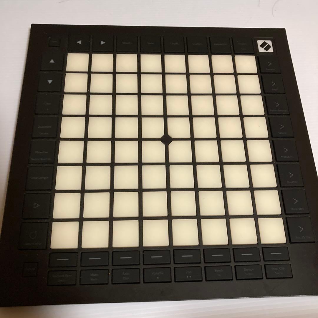 Novation Launchpad Pro mk3 (製品登録解除済み)