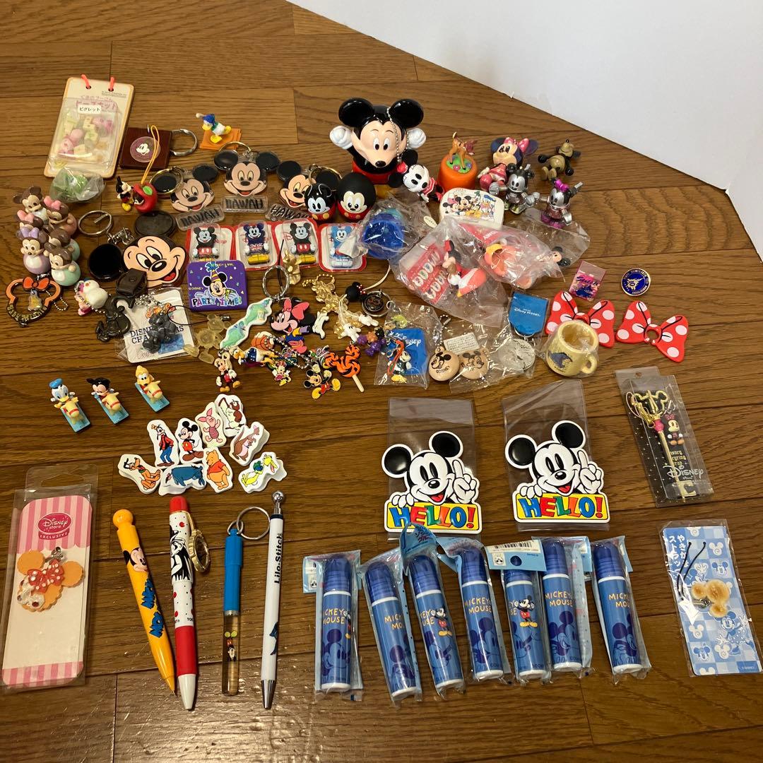 ディズニー　キャラクターグッズ まとめ売り