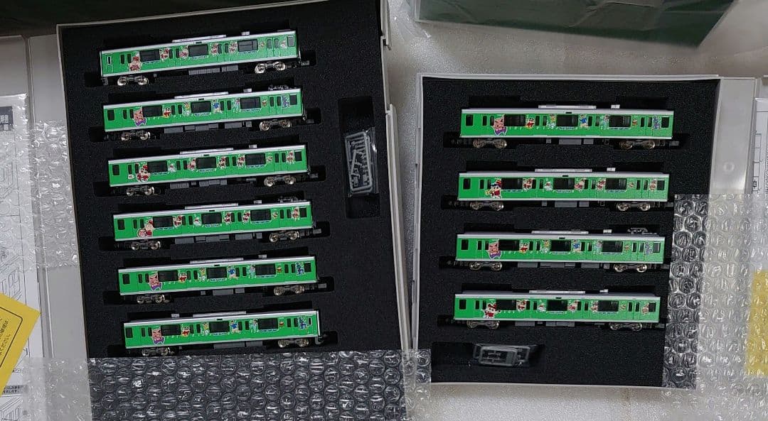 東武 50050型 クレヨンしんちゃんラッピングトレイン マサオくんデザイン