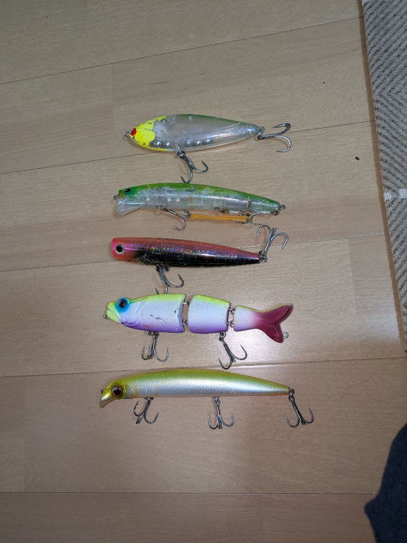 カゲロウ ガボッツ その他シーバスルアーまとめ売り（おまけ付き）