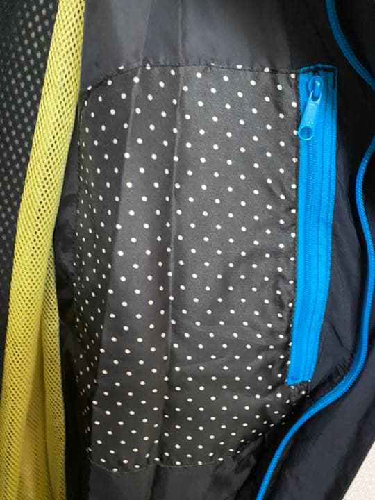 スノーボードウェア　つなぎタイプ　フード付き