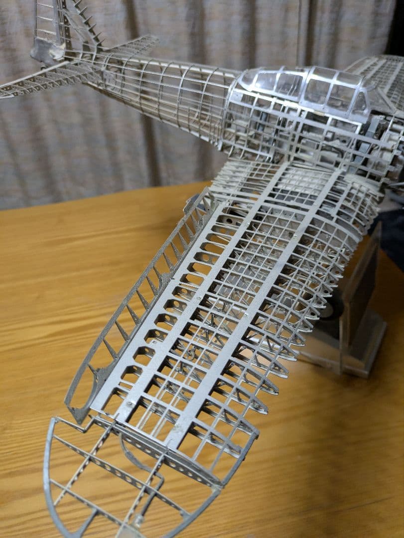 デカい！　デアゴスティーニ　零戦　骨組み完成品