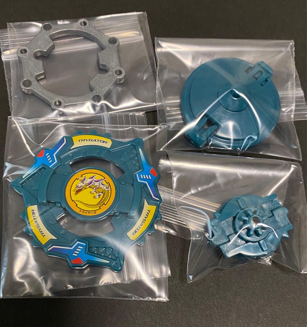 【 超美品 】 トライゲータ　爆転シュートベイブレード