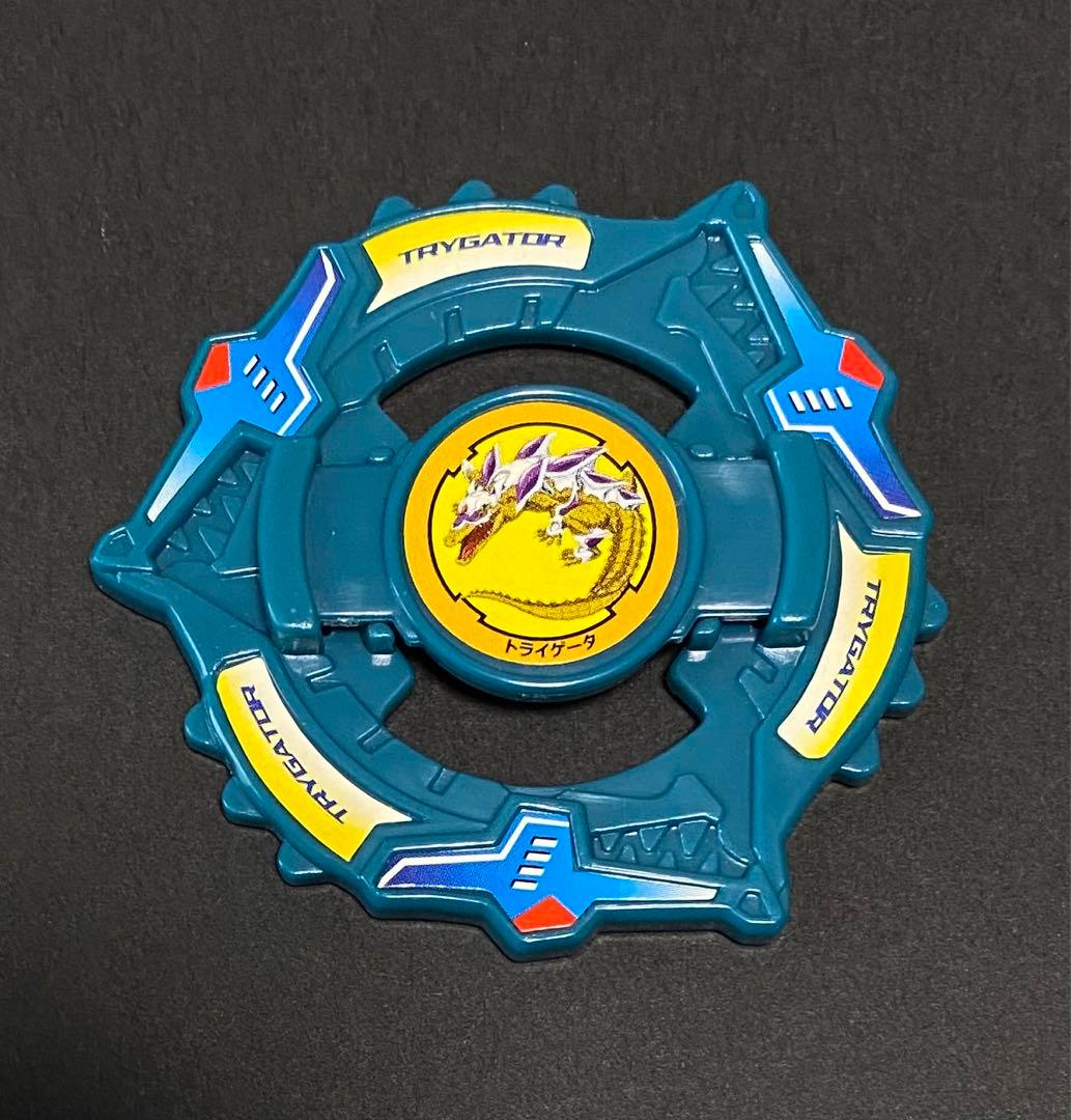 【 超美品 】 トライゲータ　爆転シュートベイブレード