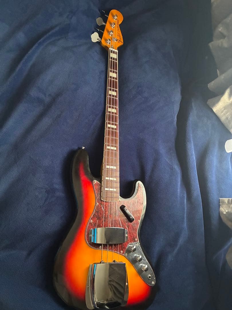 1967オマージュJazz Bass サンバースト