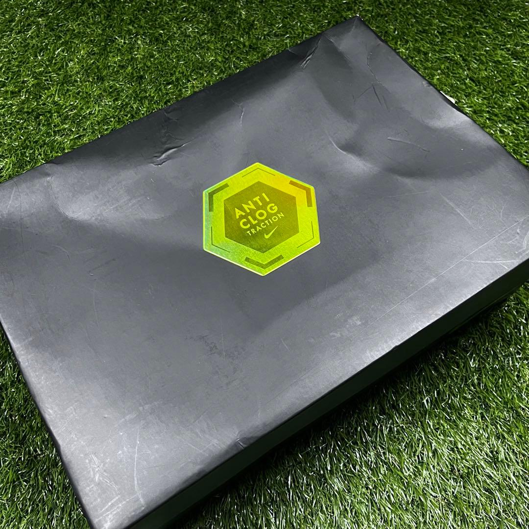 NIKE Hyper Venom Phantom Ⅱ SG-PRO AC