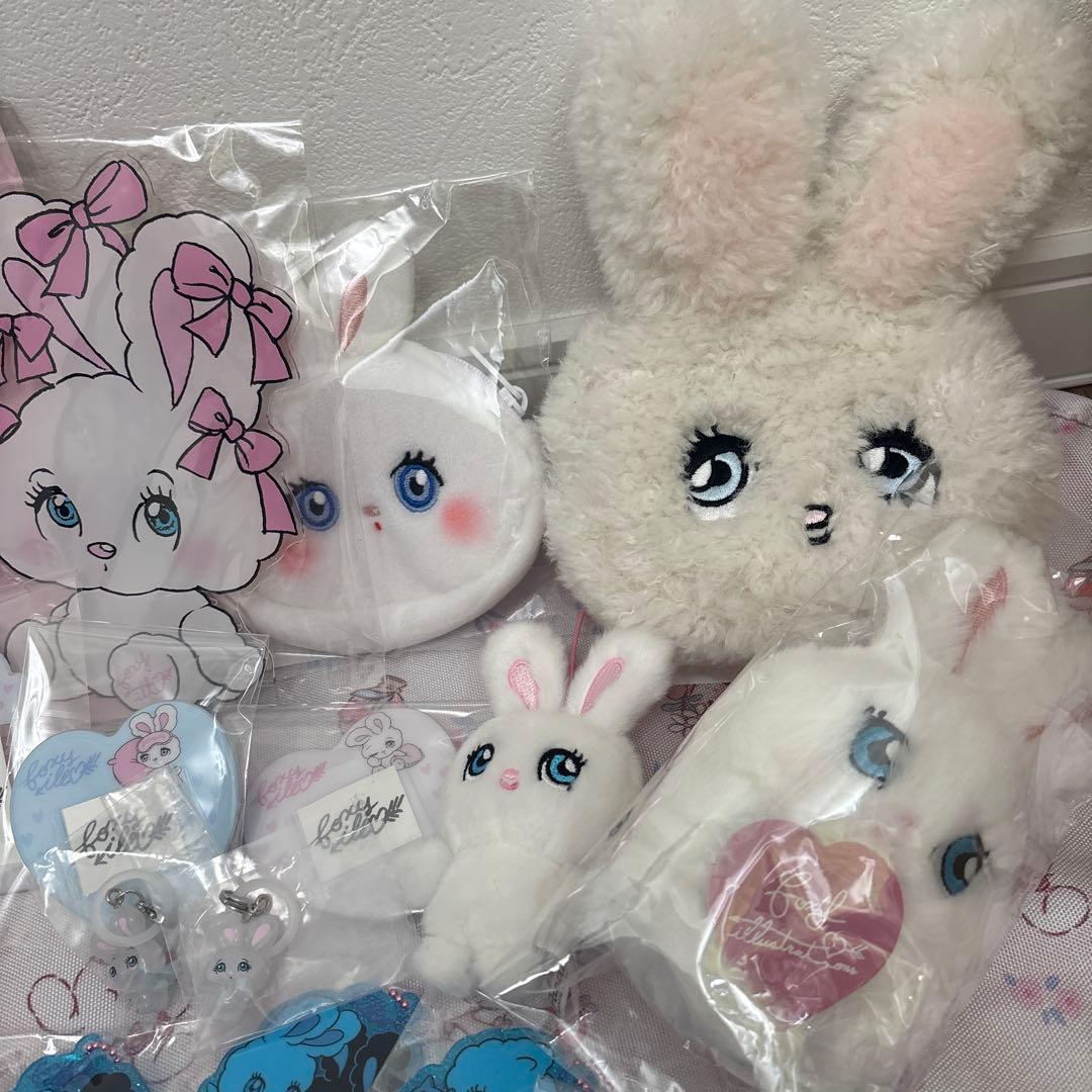 画像2枚目もセット　foxy illustrations レア　グッズ　セット