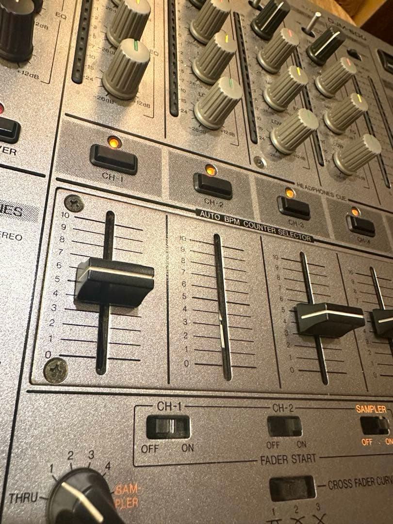 Pioneer DJM-600 DJミキサー (ジャンク品)