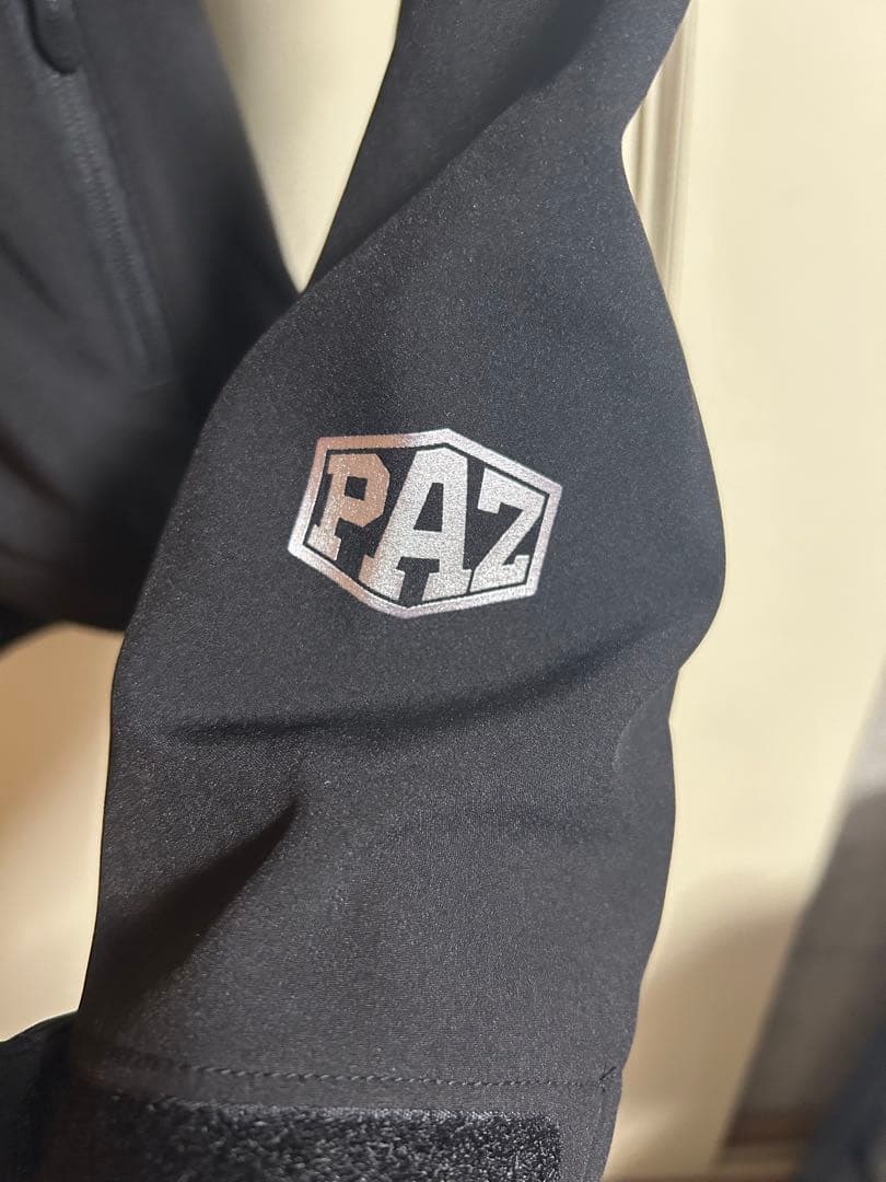 【新品未使用】Pazdesign パズデザイン　ウインドガード　パーカー